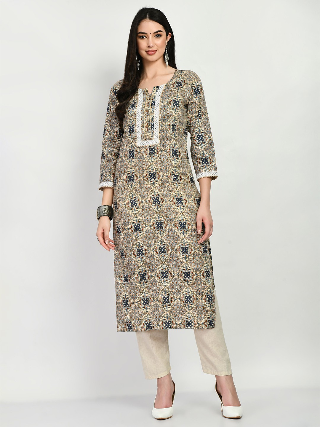 

AnjuShree Choice Ethnic Motifs Printed Cotton Straight Straight Kurta, Off white