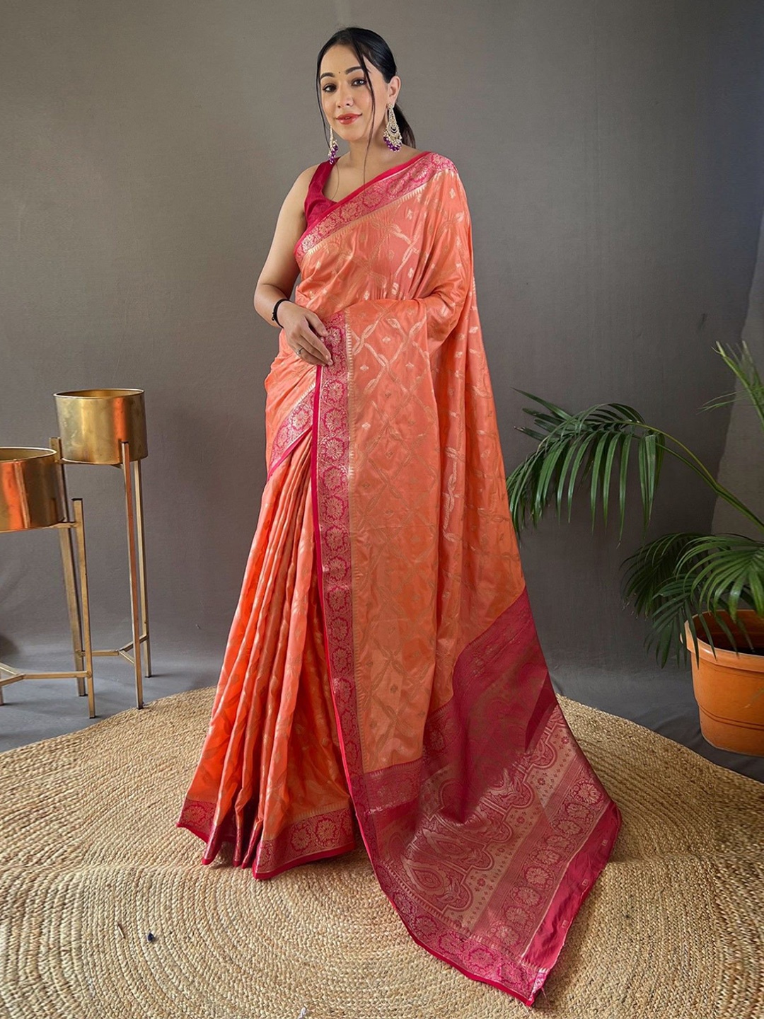 

LeeliPeeri Designer Woven Design Zari Saree, Orange