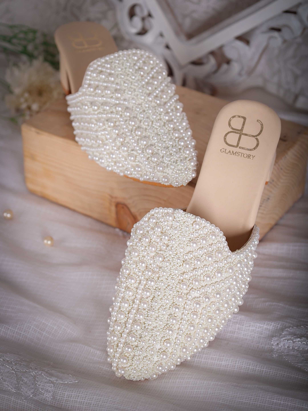 

GLAM STORY Embellished Block Heeled Mules, White