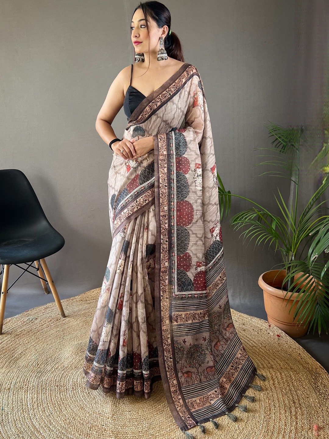 

LeeliPeeri Designer Floral Block Print Saree, Cream