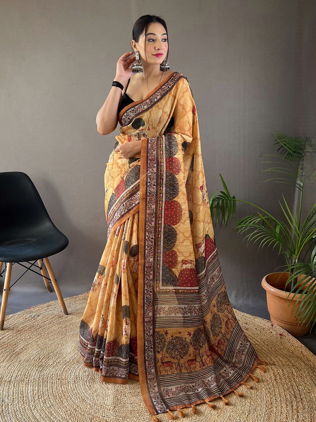 

LeeliPeeri Designer Floral Block Print Saree, Yellow