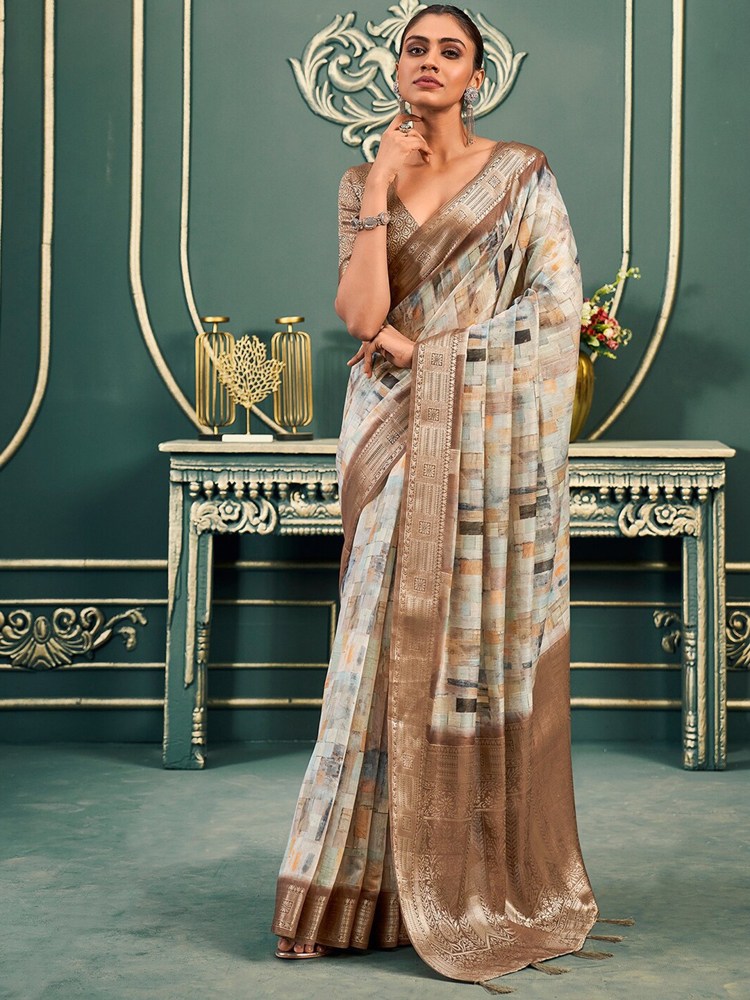 

Satrani Zari Designer Banarasi Saree, Green