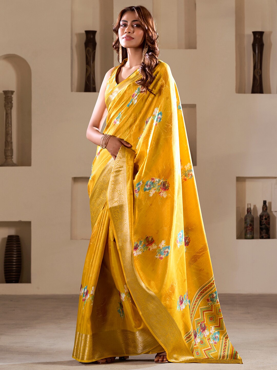 

Satrani Woven Design Floral Zari Saree, Yellow