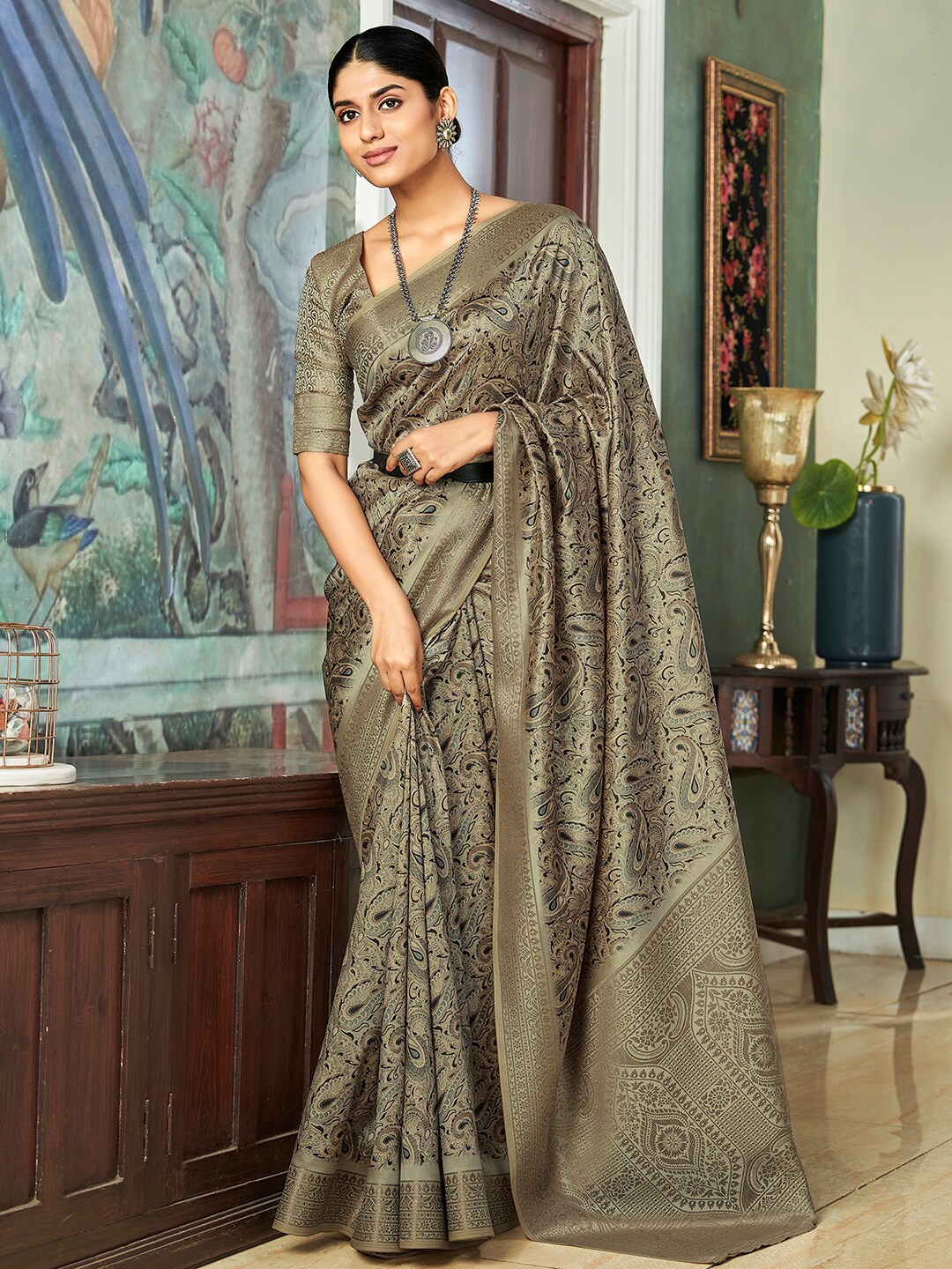 

Satrani Paisley Zari Banarasi Saree, Khaki