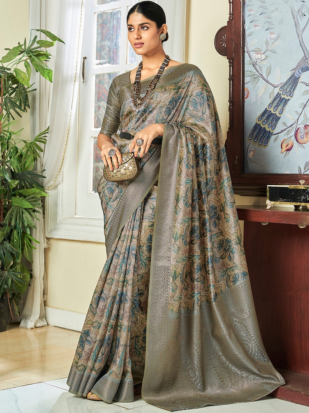 

Satrani Floral Zari Saree, Grey