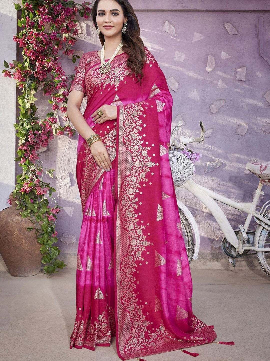 

LeeliPeeri Designer Woven Design Zari Chanderi Saree, Magenta