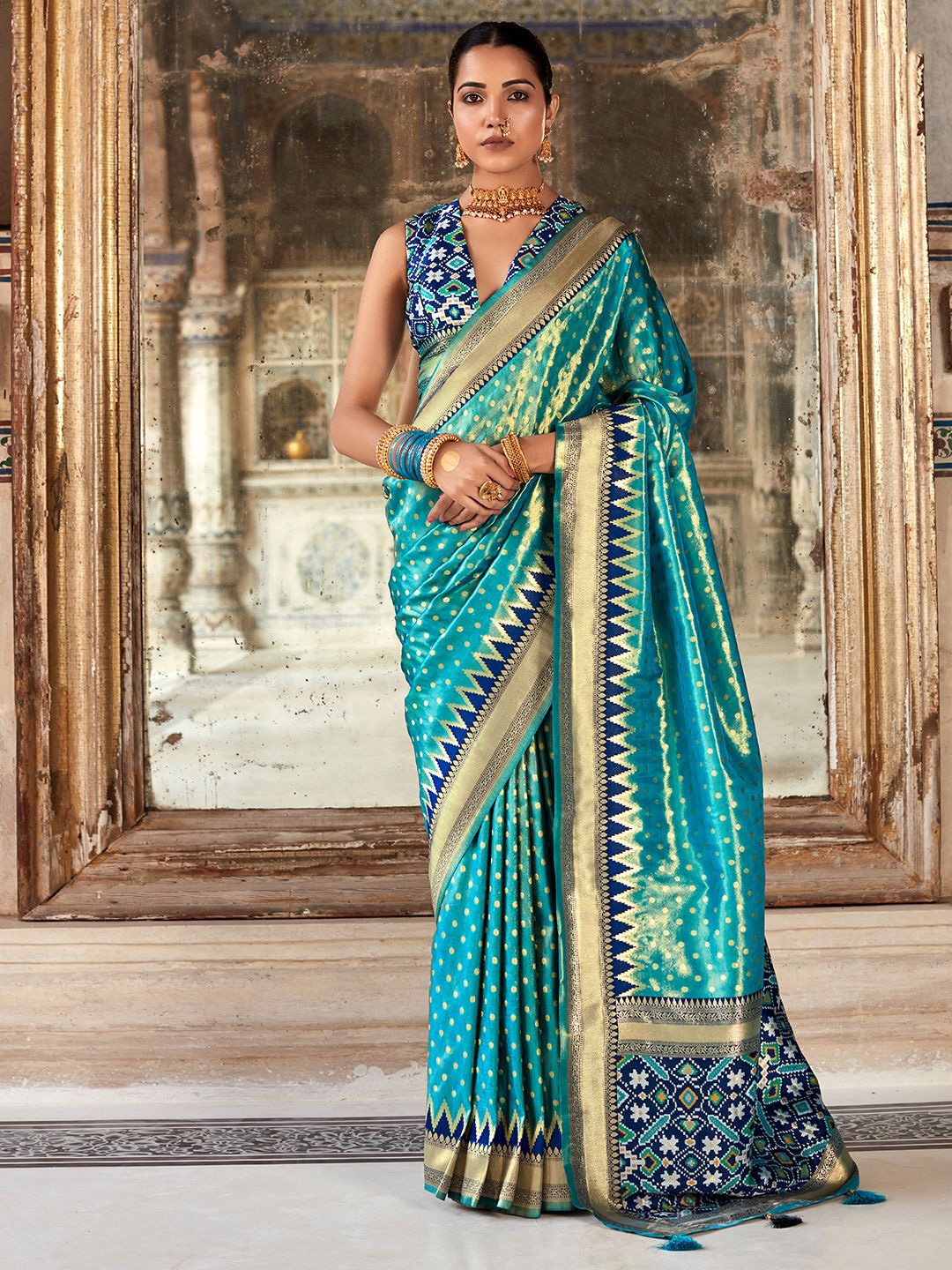 

Mitera Polka Dot Zari Pure Georgette Banarasi Saree, Turquoise blue