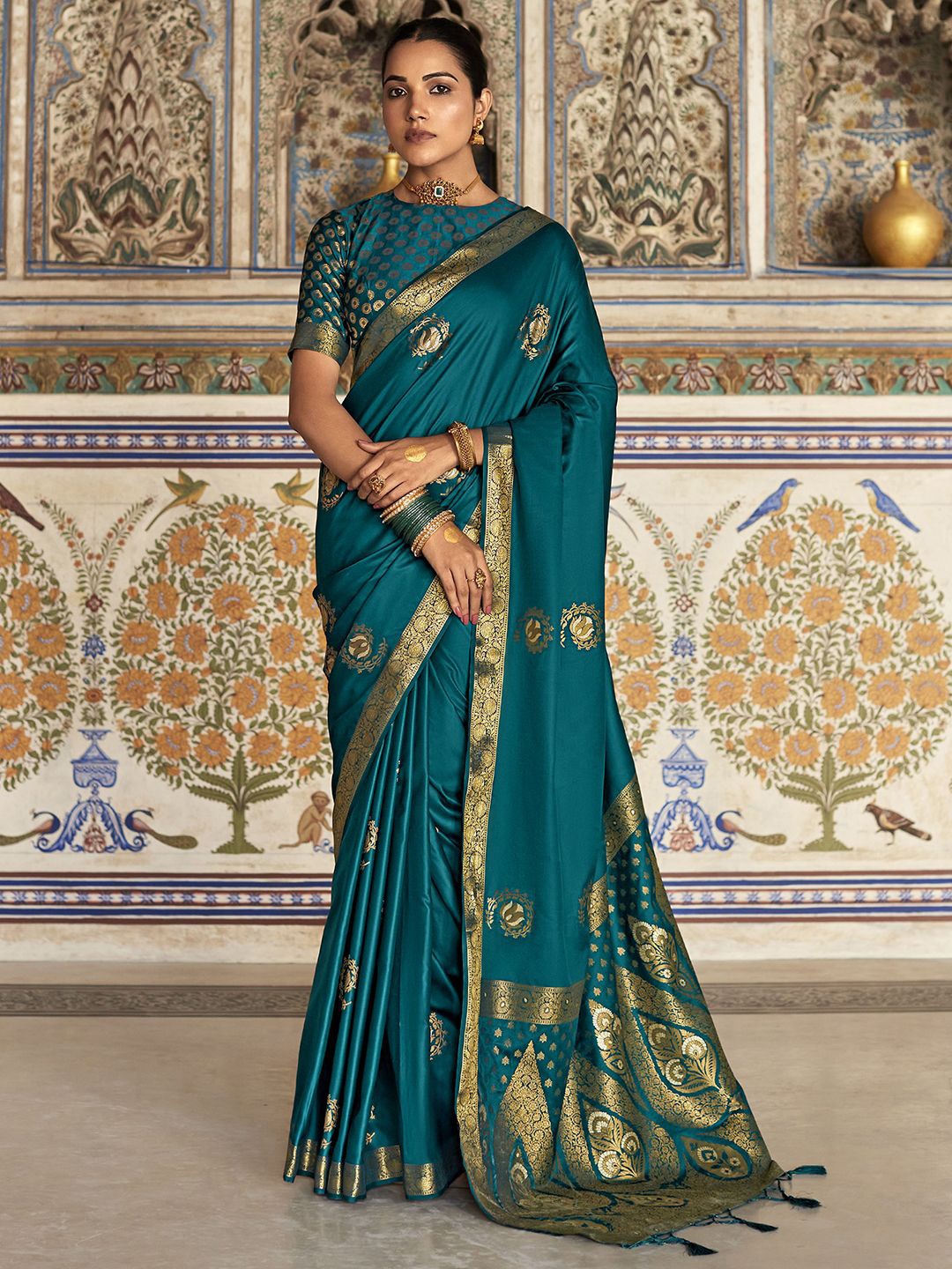 

Mitera Zari Ethnic Motifs Banarasi Saree, Teal