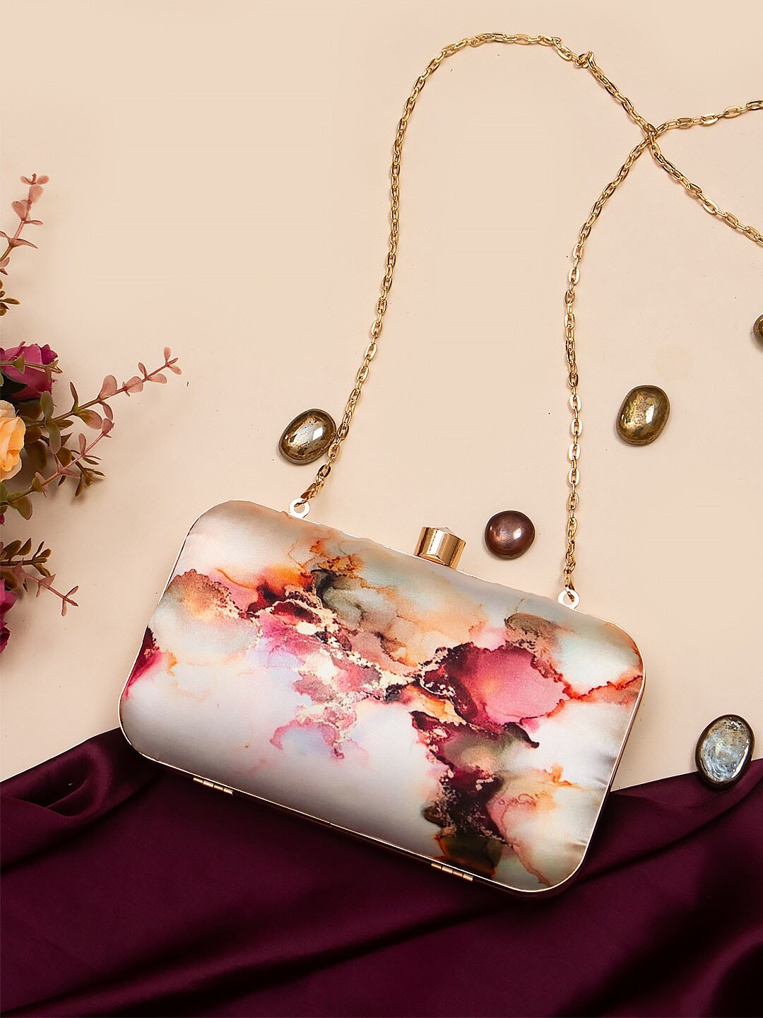 

Sangria Printed Box Clutch With Shoulder Strap, Pink