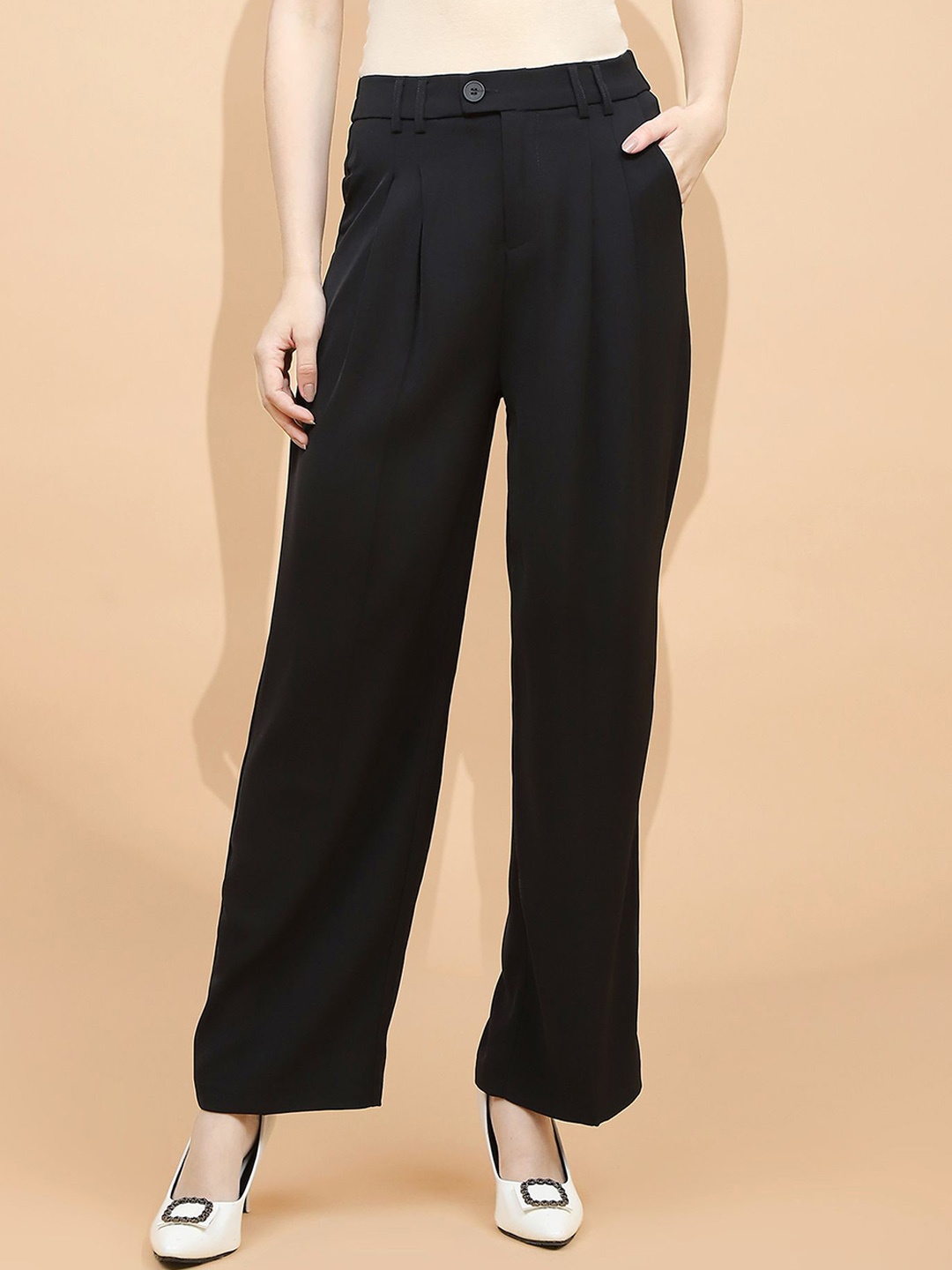 

Global Republic Women Smart Mid-Rise Loose Fit Easy Wash Pleated Parallel Trouser, Black