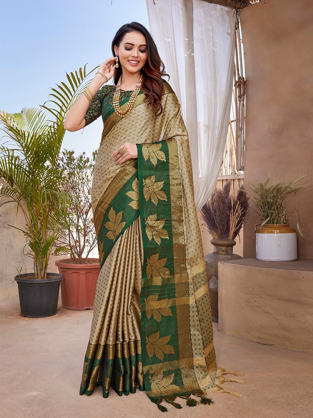 

LeeliPeeri Designer Ethnic Motifs Zari Chanderi Saree, Cream