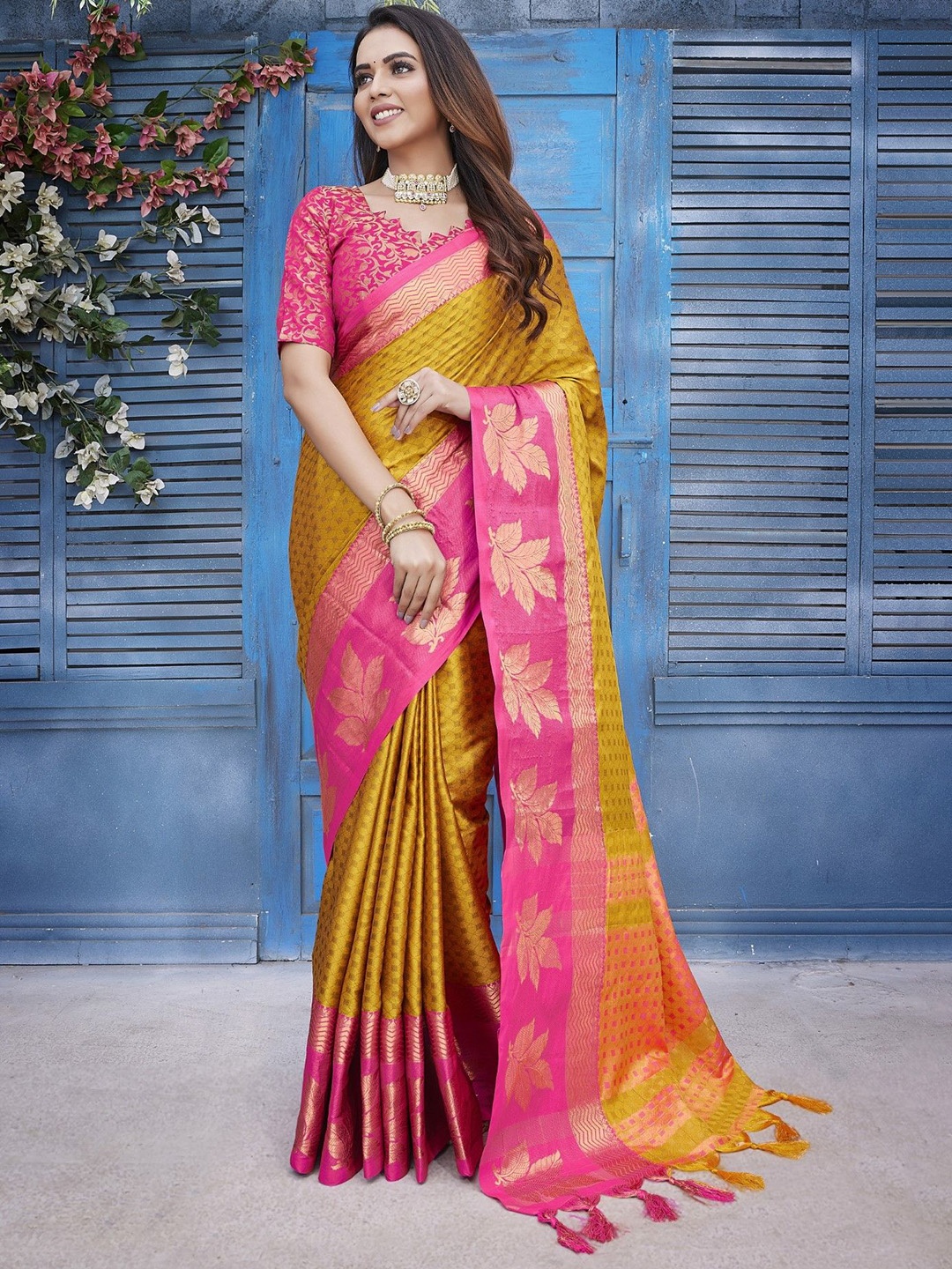 

LeeliPeeri Designer Ethnic Motifs Zari Chanderi Saree, Yellow