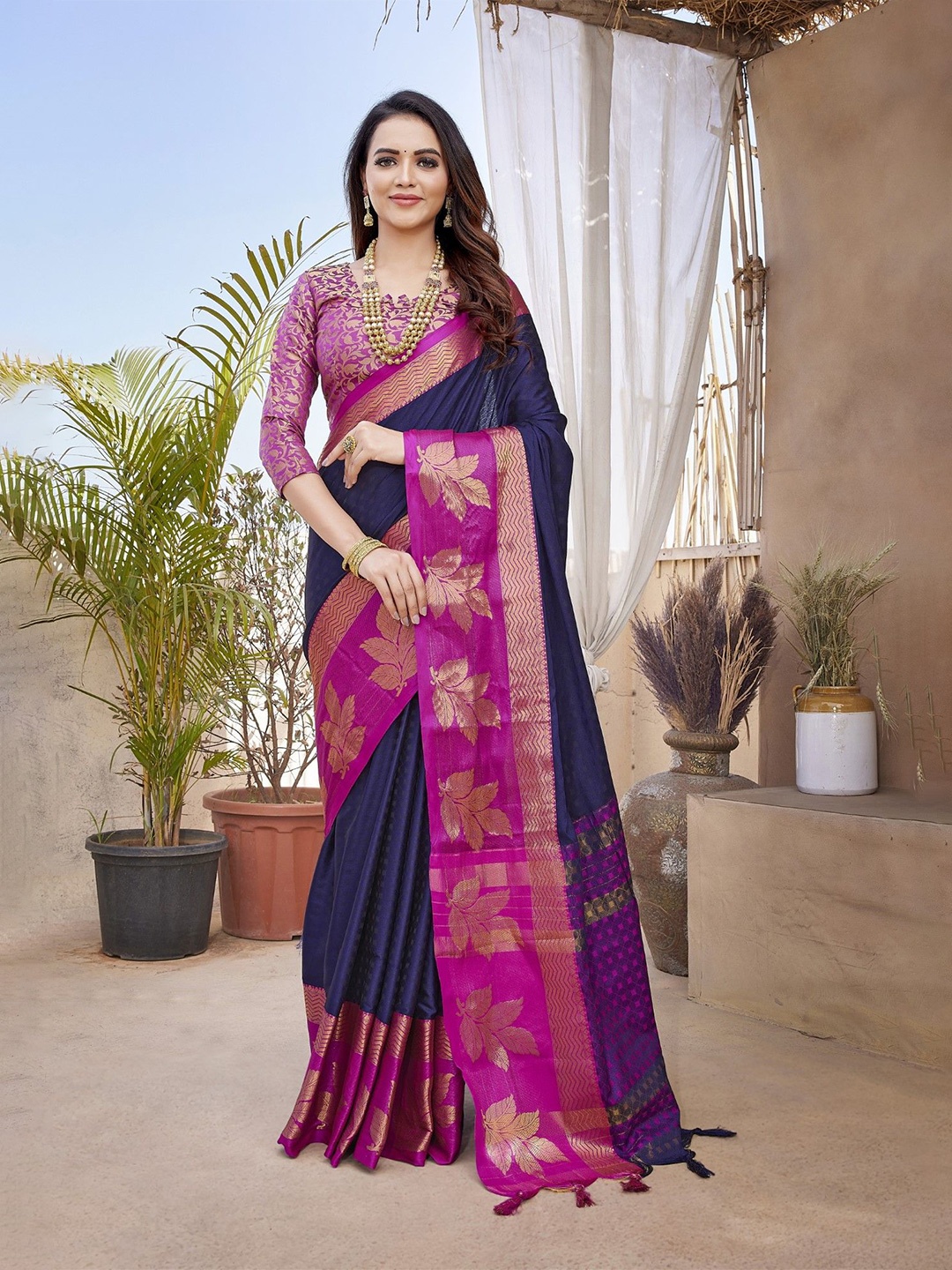 

LeeliPeeri Designer Ethnic Motifs Zari Silk Blend Heavy Work Chanderi Saree, Navy blue