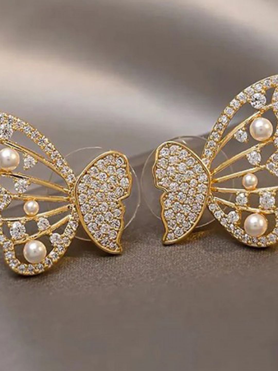 

Xivir Gold-Plated Rhinestone Studded & Pearl Stud Earrings