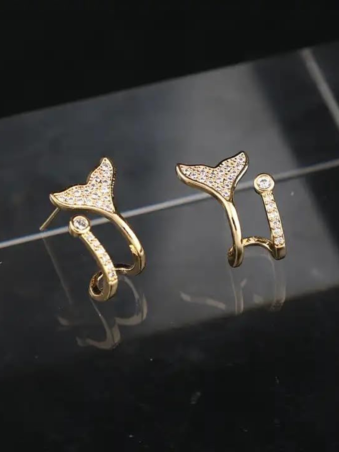 

Xivir Gold Plated Stone Studded Contemporary Studs Earrings