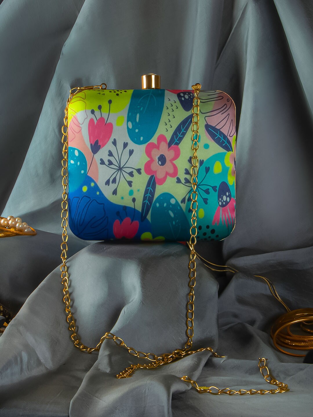

DressBerry Blue Printed Box Clutch