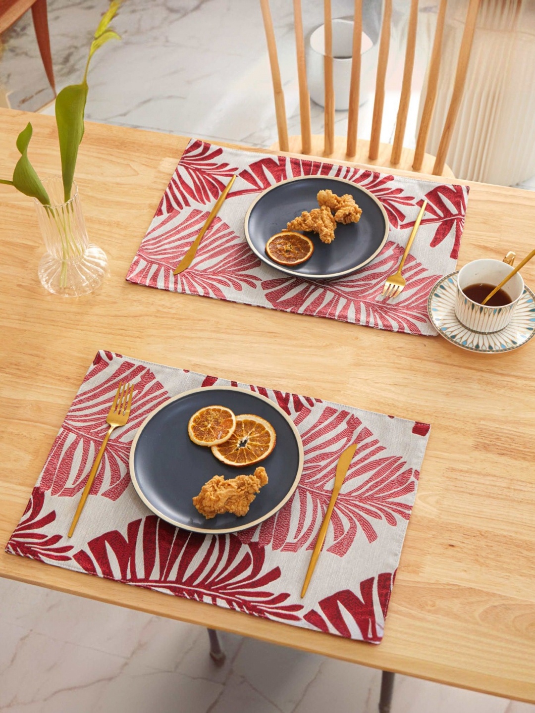 

UMAI Red 6 Pieces Printed Rectangle Jacquard Table Placemats