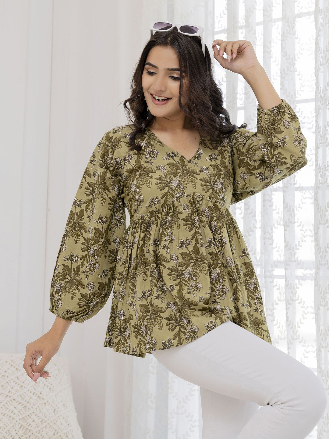 

Nayo Floral Printed V-Neck Puff Sleeves Cotton Peplum Top, Green