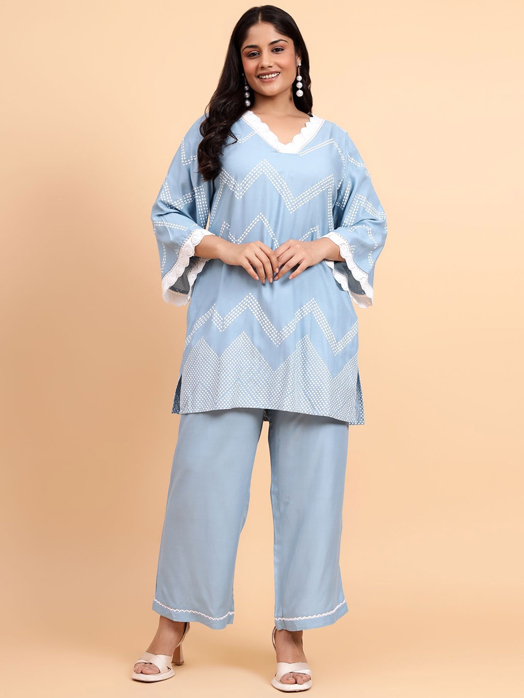 

Bani Women Plus Size Geometric Printed V-Neck Tunic With Trousers Co-Ords, Blue