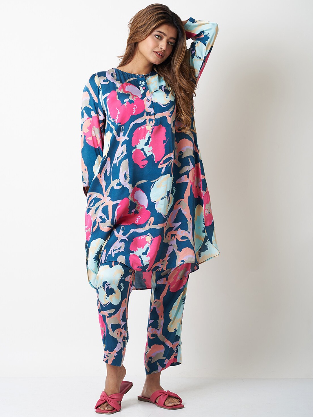 

VASSTRAM Printed Round Neck Ethnic Tunic & Trousers, Teal
