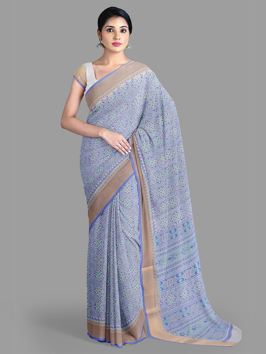 

The Chennai Silks Floral Zari Chanderi Saree, Off white