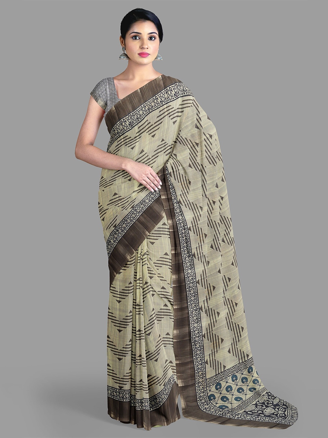 

The Chennai Silks Zari Jute Cotton Banarasi Saree, Beige