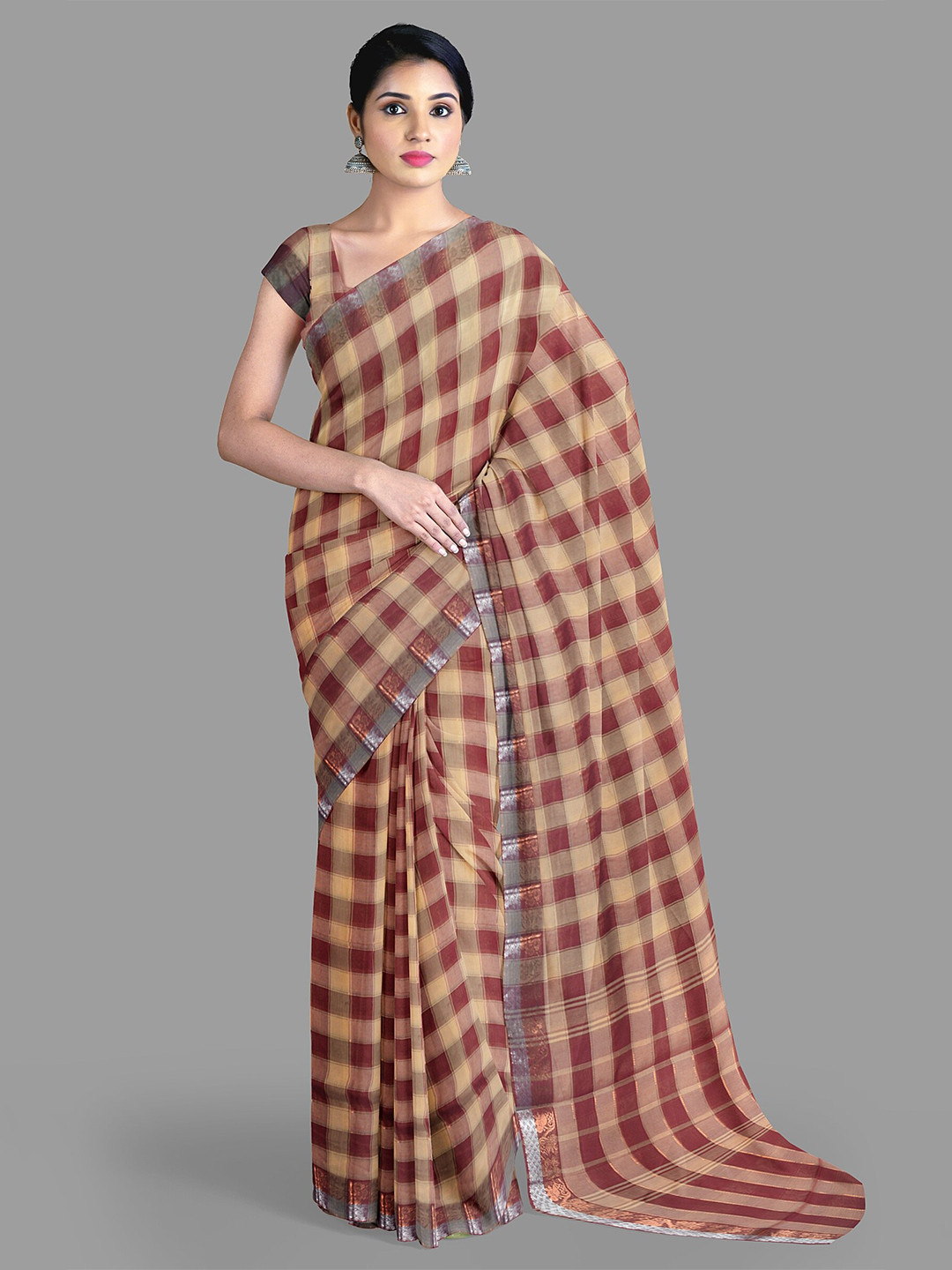 

The Chennai Silks Checked Zari Pure Cotton Chettinad Saree, Beige