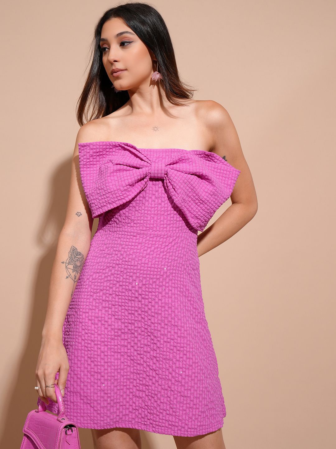 

Tokyo Talkies Women Pink Off Shoulder Bow Mini Sheath Dress