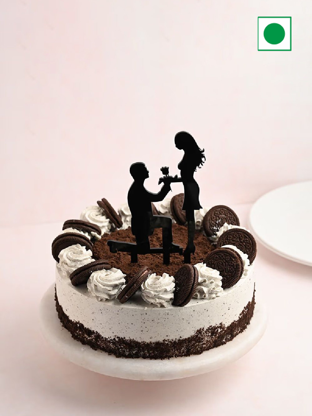 

Floweraura Round Shape Chocolate Oreo Love Proposal Flavour Eggless Cake With Topper 500 g, Brown