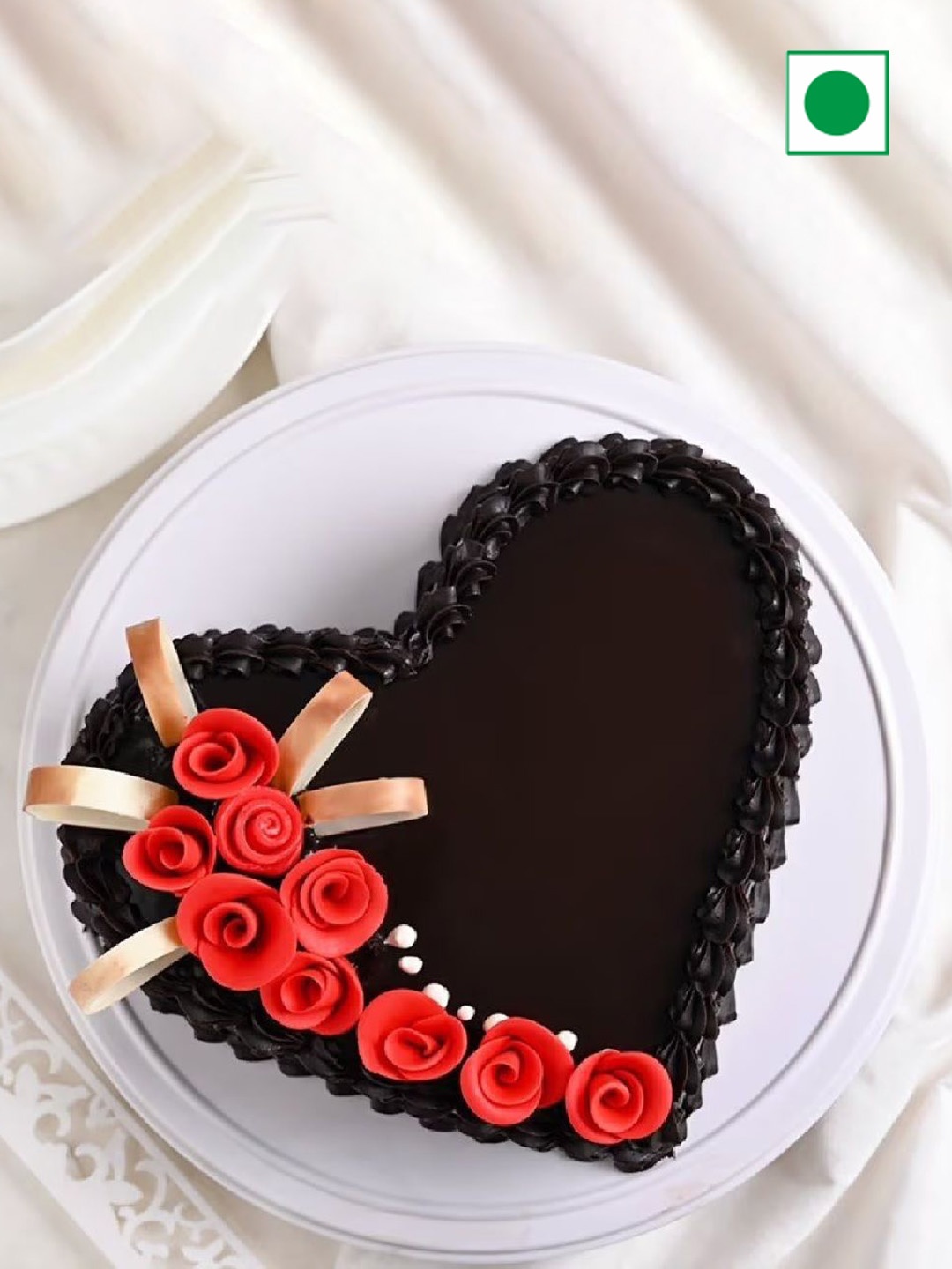 

FLOWERAURA Heart Shape Chocolate Flavor Eggless Cake- 1 kg, Black