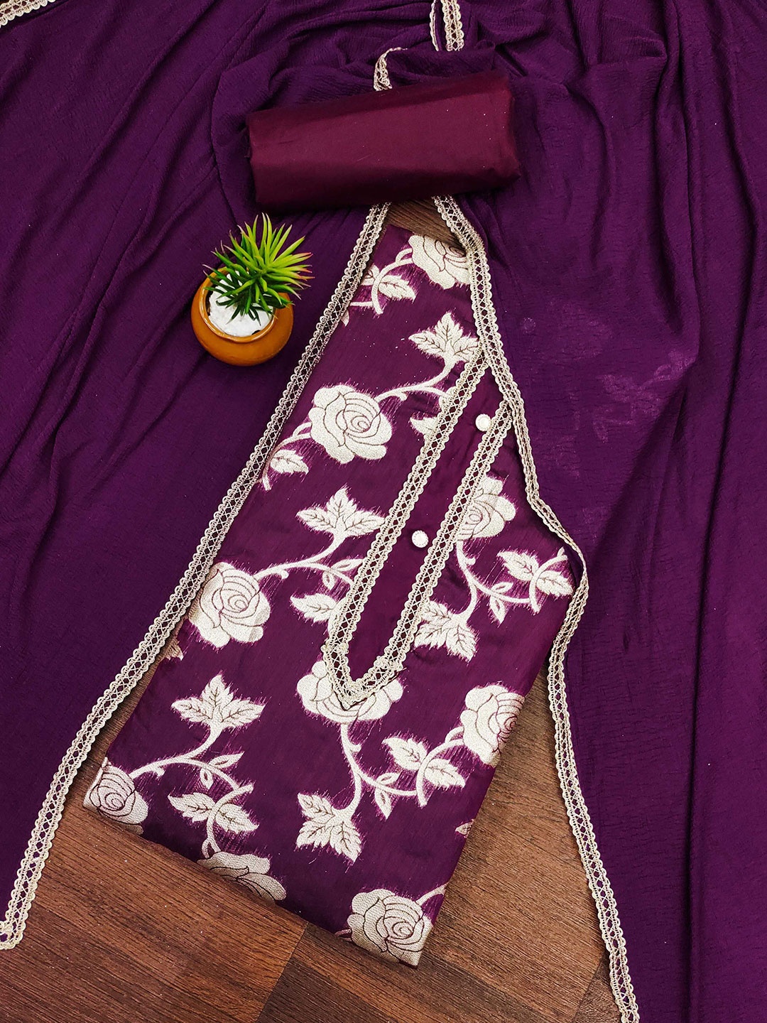 

Ishin Woven Designed Unstitched Dress Material, Burgundy