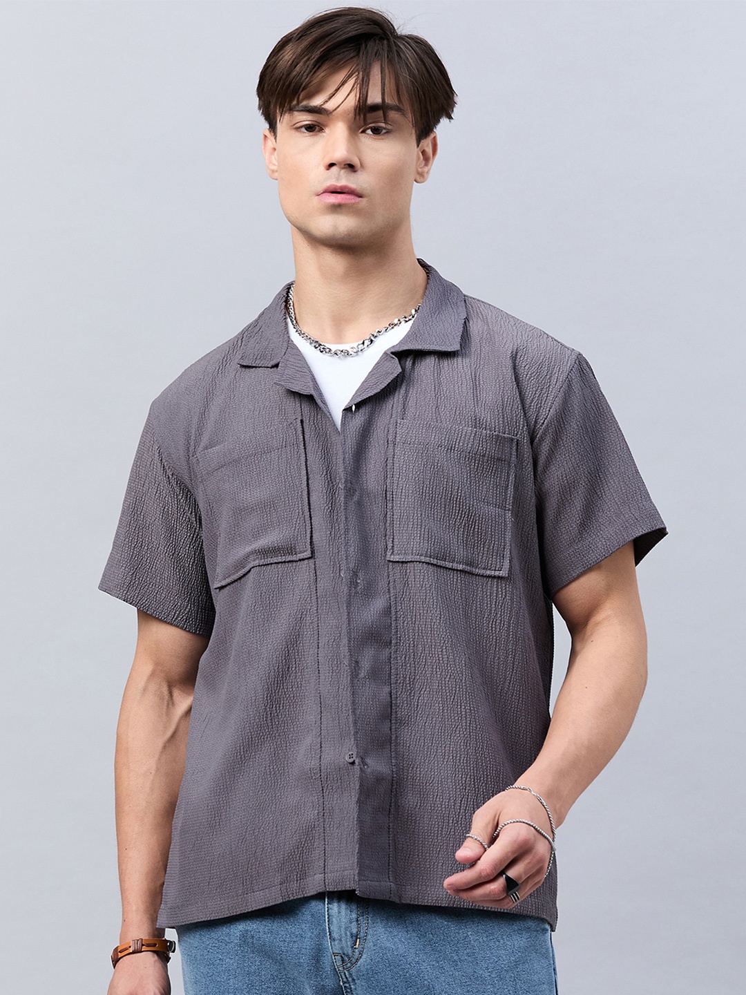 

Style Quotient Grey Relaxed Opaque Spread Collar Casual Shirt