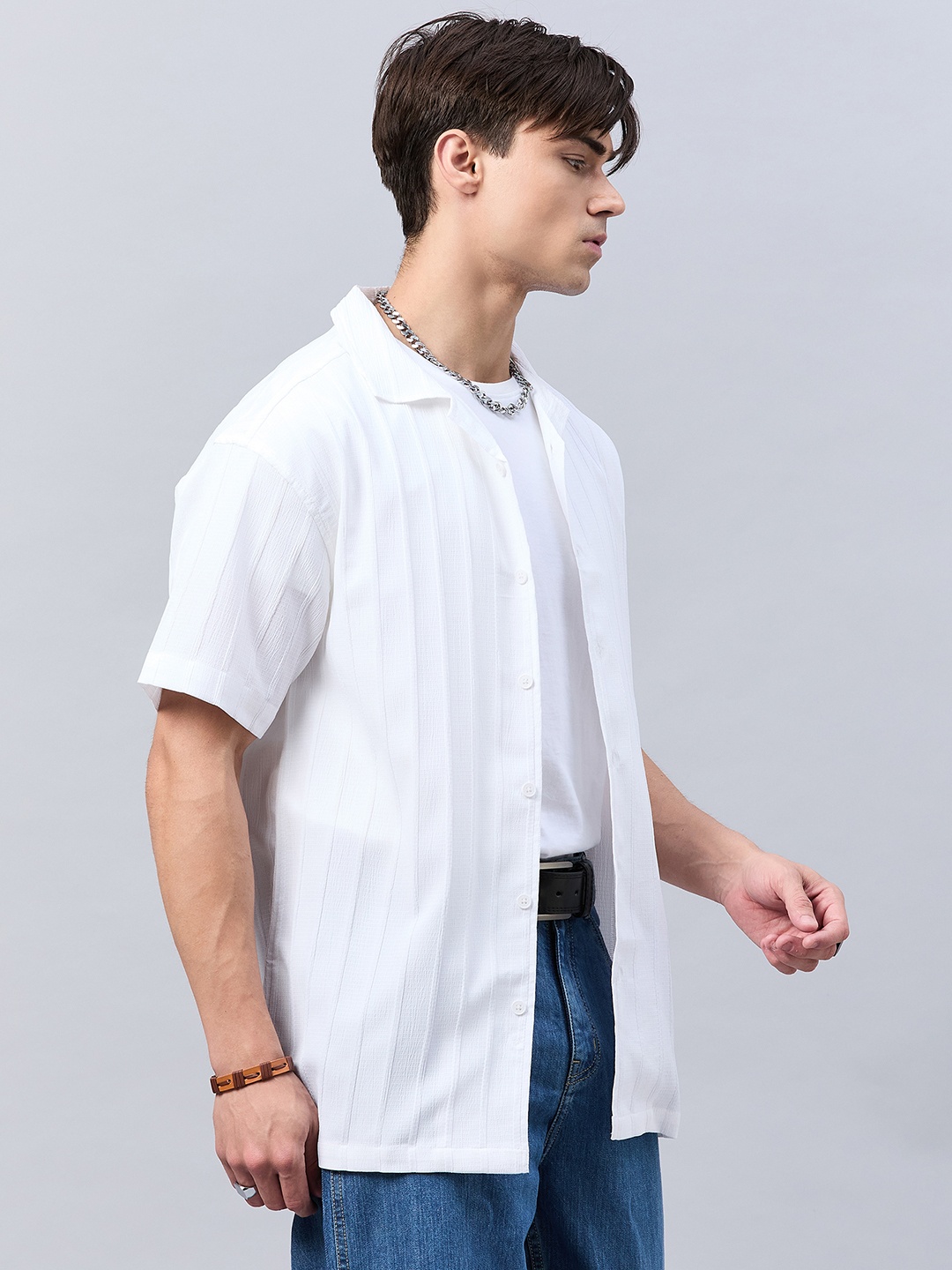 

Style Quotient White Relaxed Opaque Spread Collar Casual Shirt