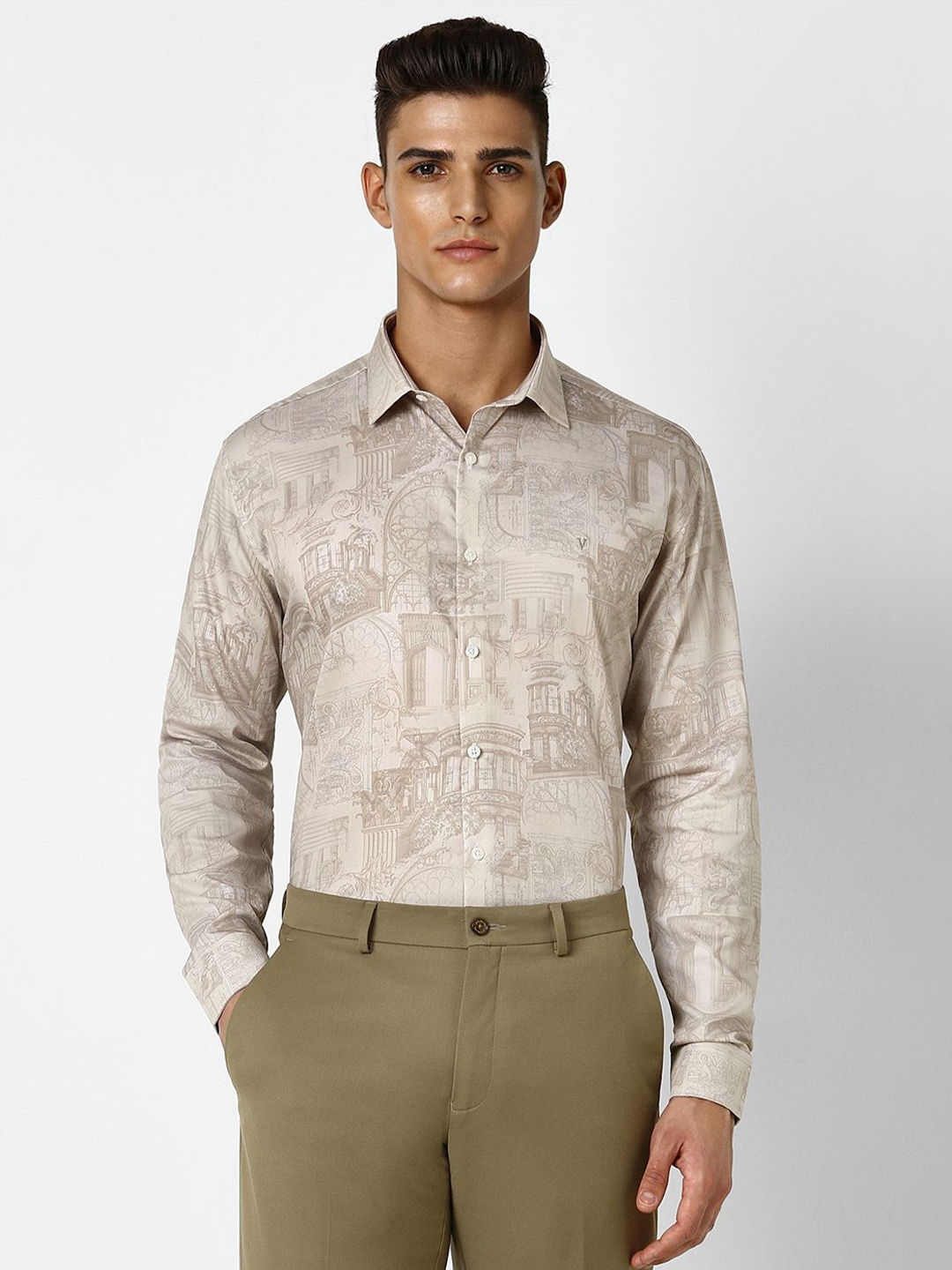 

V Dot Slim Fit Conversational Printed Spread Collar Pure Cotton Party Shirt, Brown