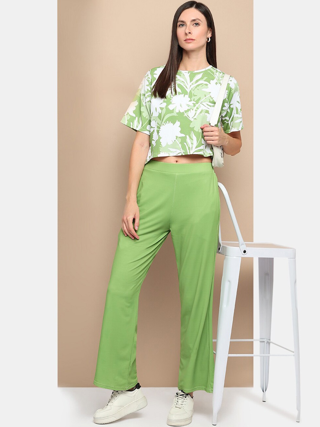 

her by invictus Green Floral Printed Round Neck Casual Crop Top & Palazzos
