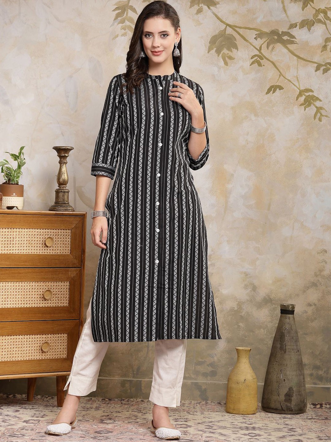 

Stylum Mandarin Collar Striped Straight Cotton Kurta, Black