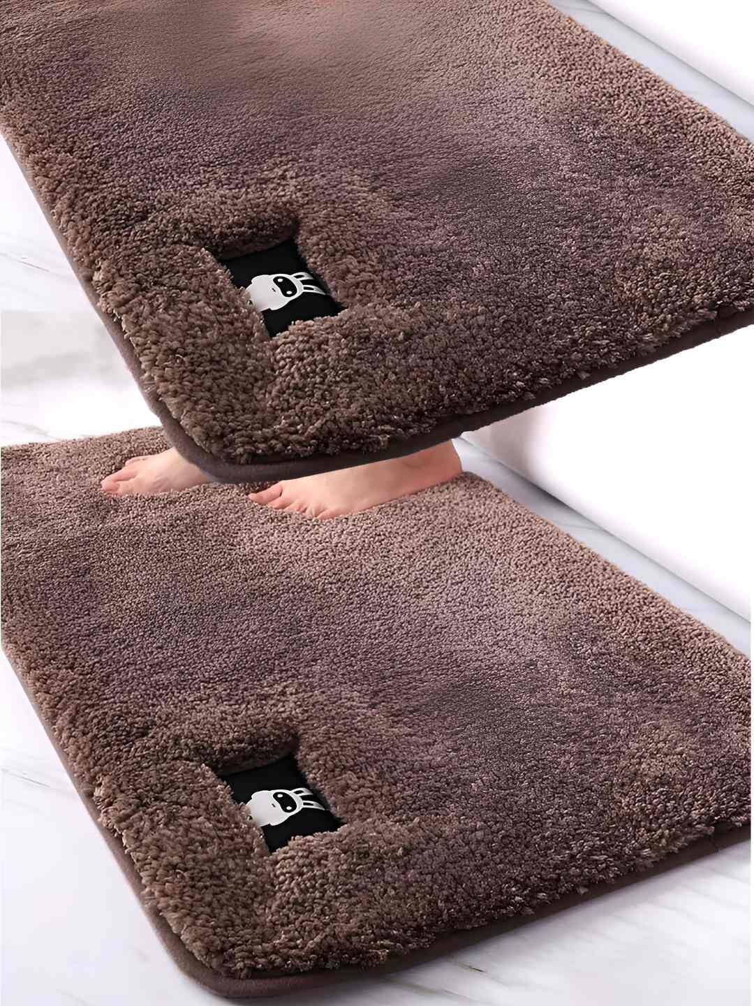 

P-Plus International Brown Microfiber 110 GSM Ultra Soft Non Slip & Absorbent Bath Rug
