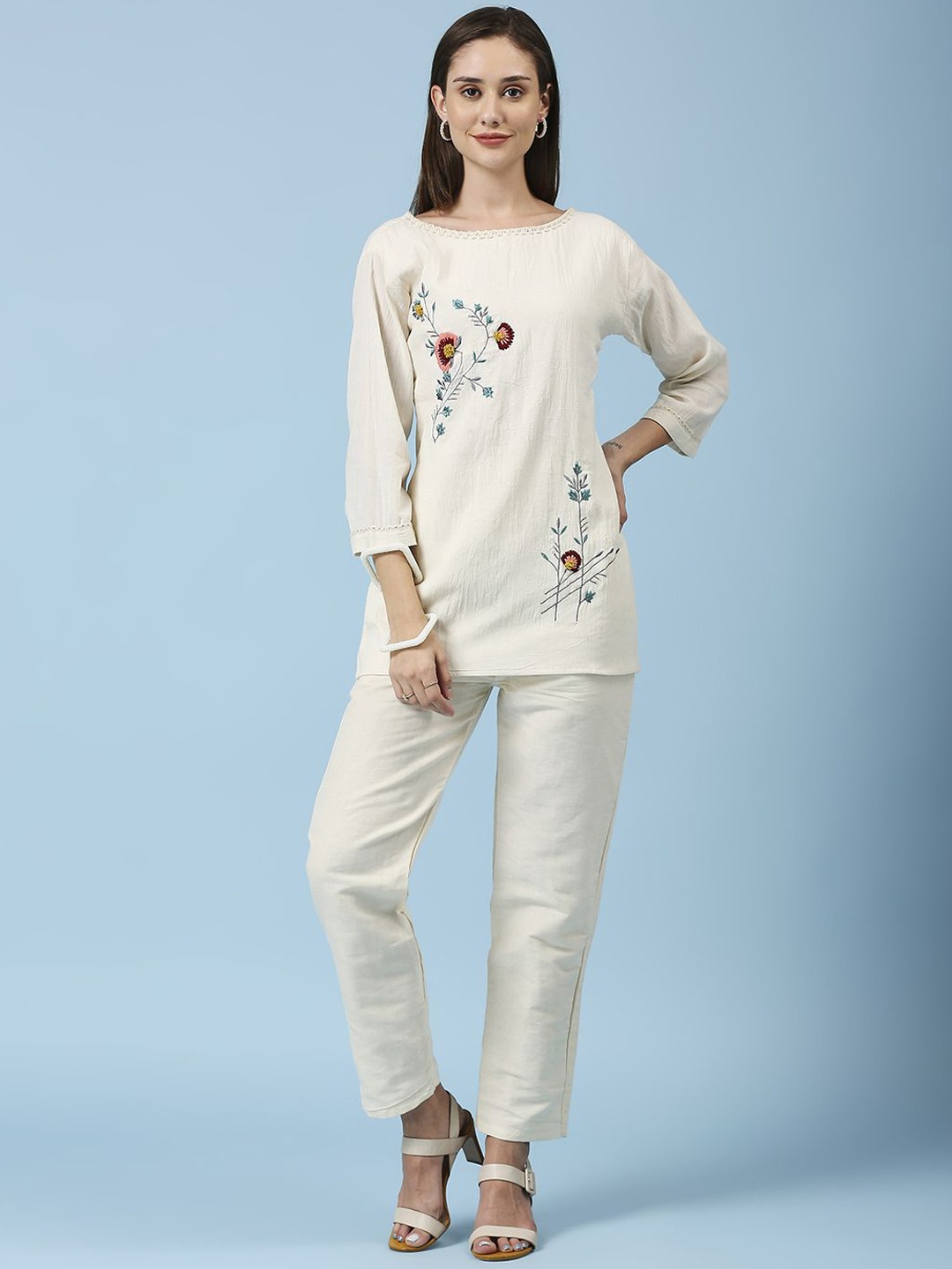 

GUFRINA Textured Embroidered Thread Work Pure Cotton Casual Tops and Trousers, Cream