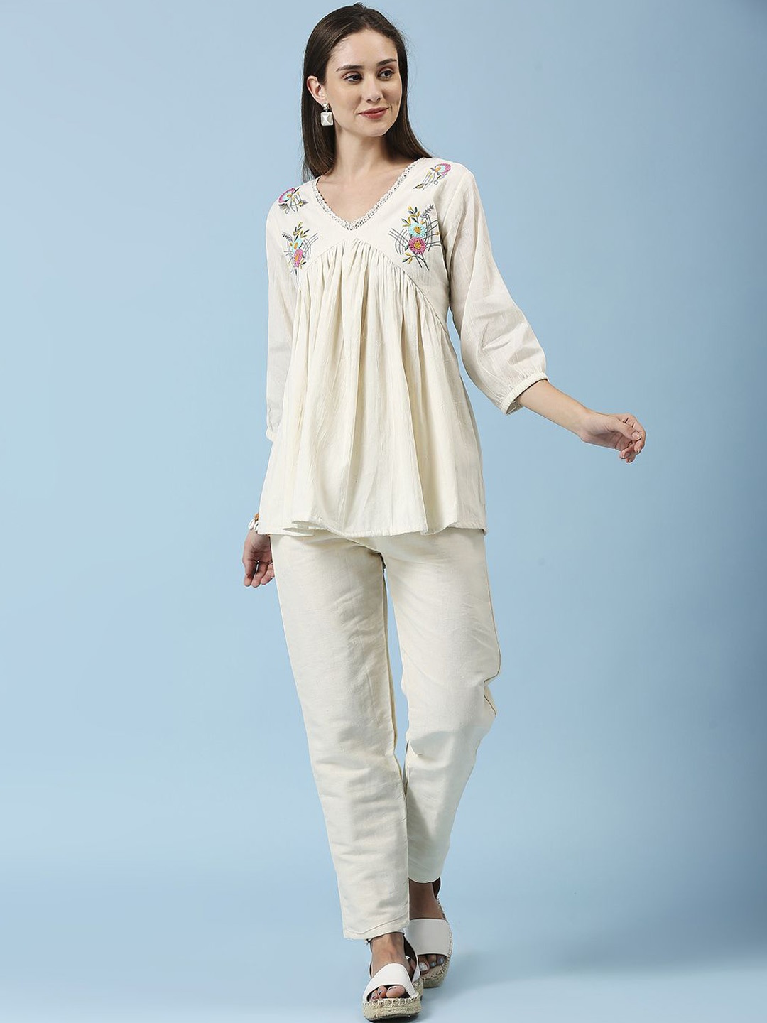 

GUFRINA Floral Embroidered V-Neck Regular Sleeves Pure Cotton Tunic with Trouser, Cream