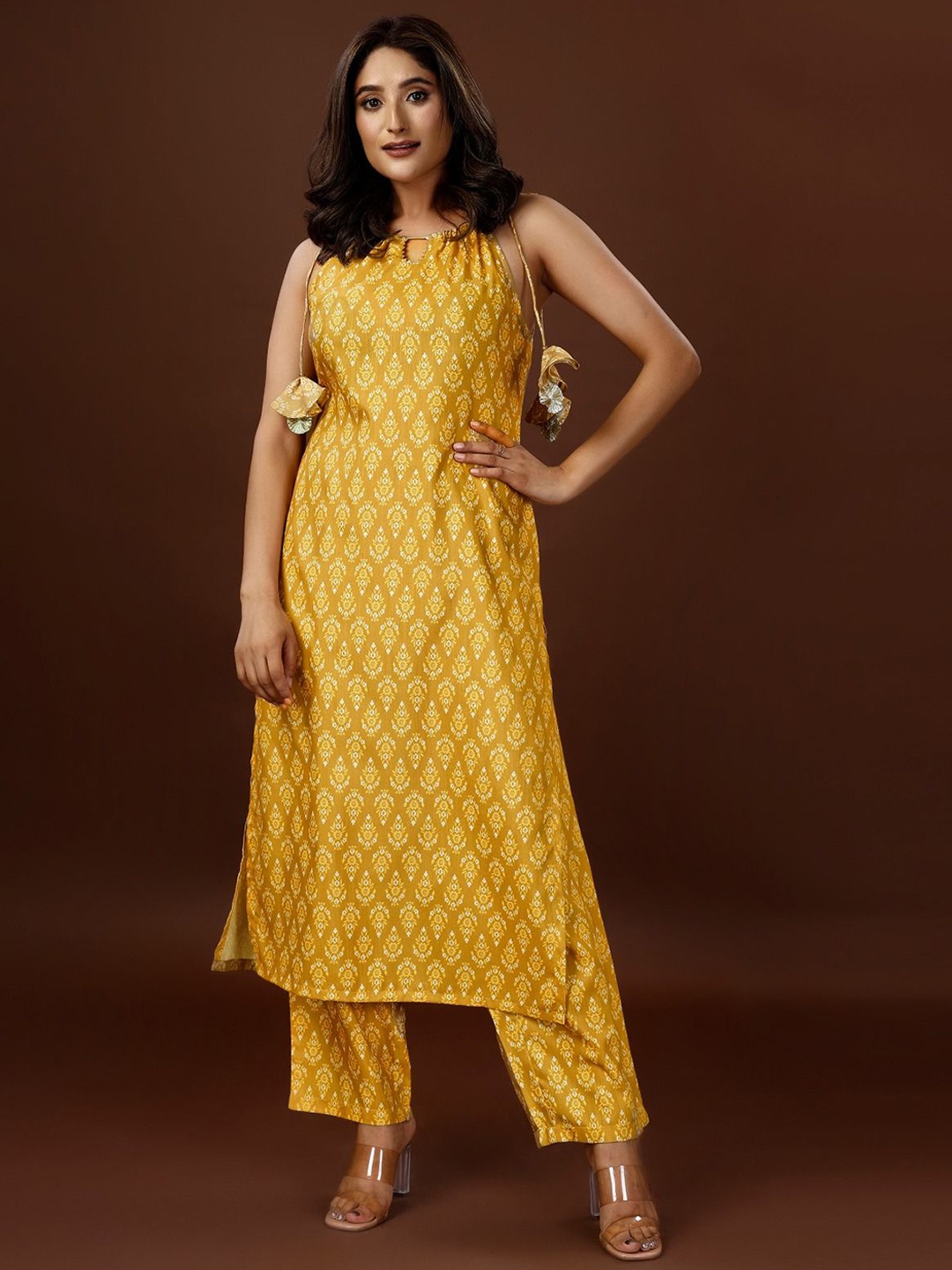 

FAB GALAXY Floral Printed Sleeveless Straight A-Line Kurta With Pyjama, Mustard