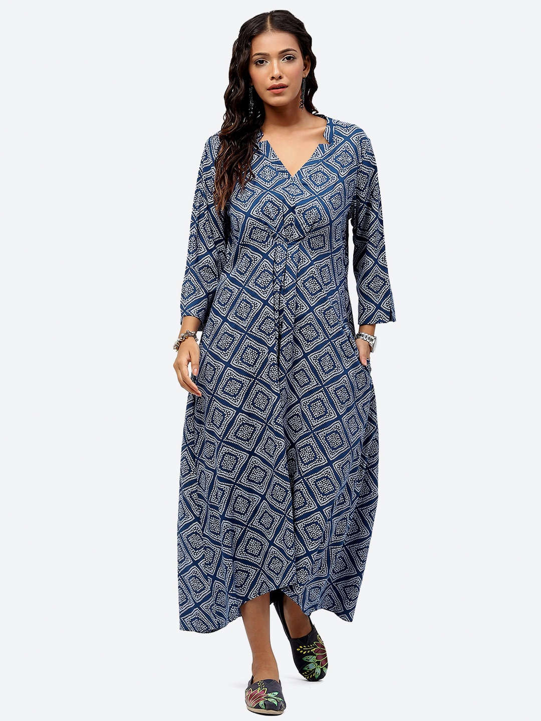 

Baawri Geometric Printed V-Neck Flared Maxi Dress, Blue