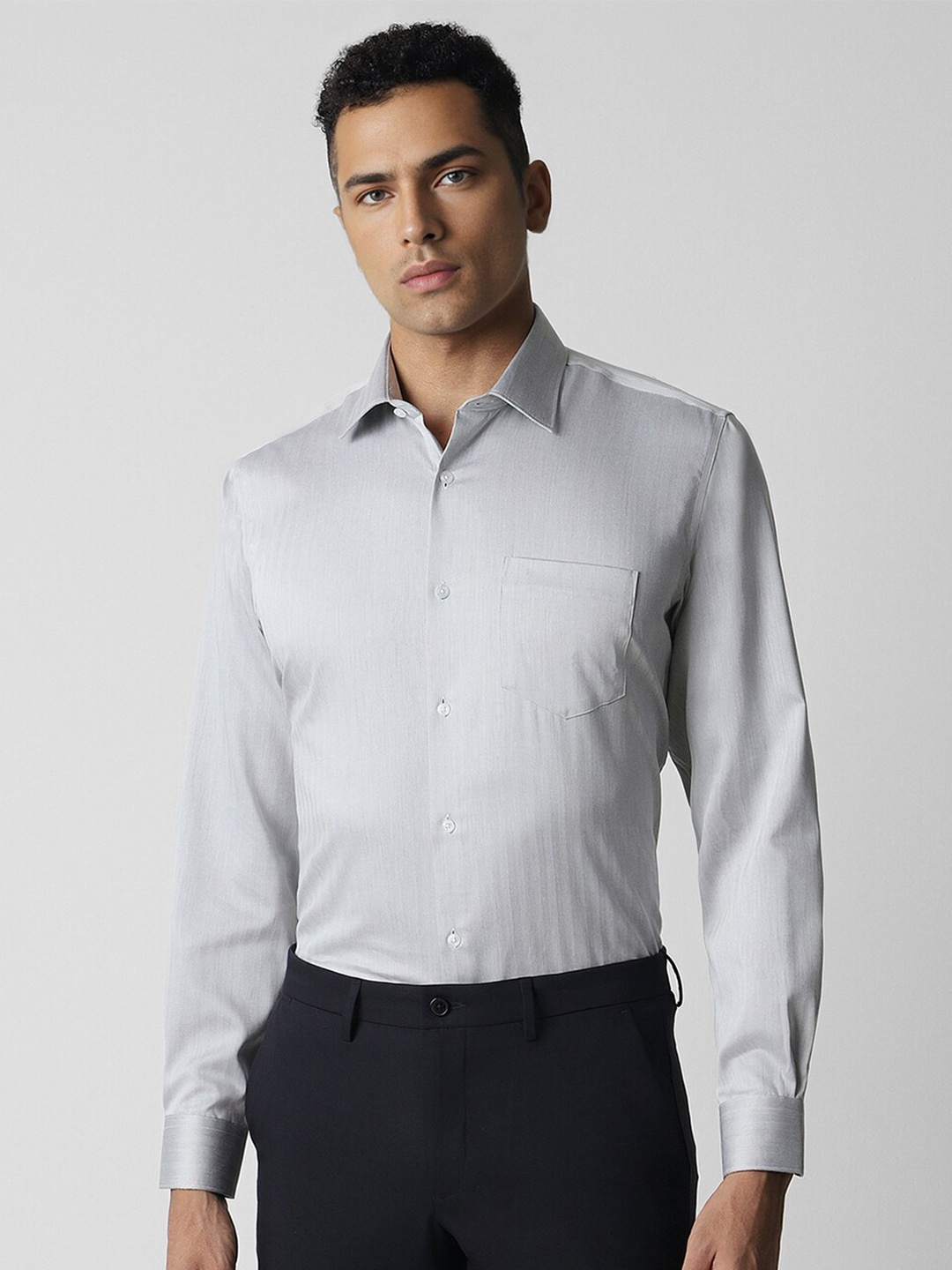 

Van Heusen Spread Collar Long Sleeves Pure Cotton Formal Shirt, Grey