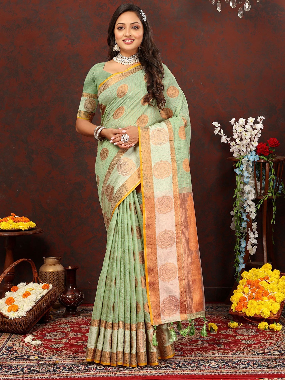 

KALINI Ethnic Motifs Zari Pure Silk Jamdani Saree, Green