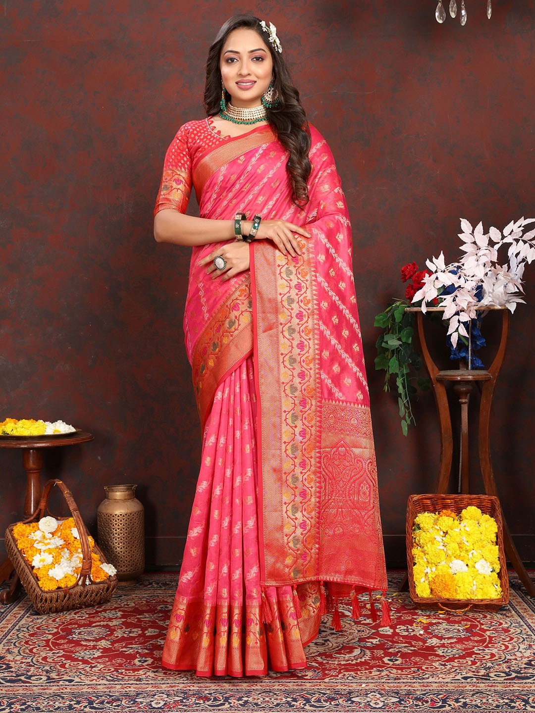 

KALINI Woven Design Zari Banarasi Saree, Pink