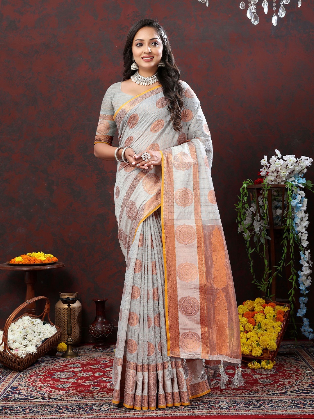 

KALINI Woven Design Zari Pure Silk Jamdani Saree, Grey