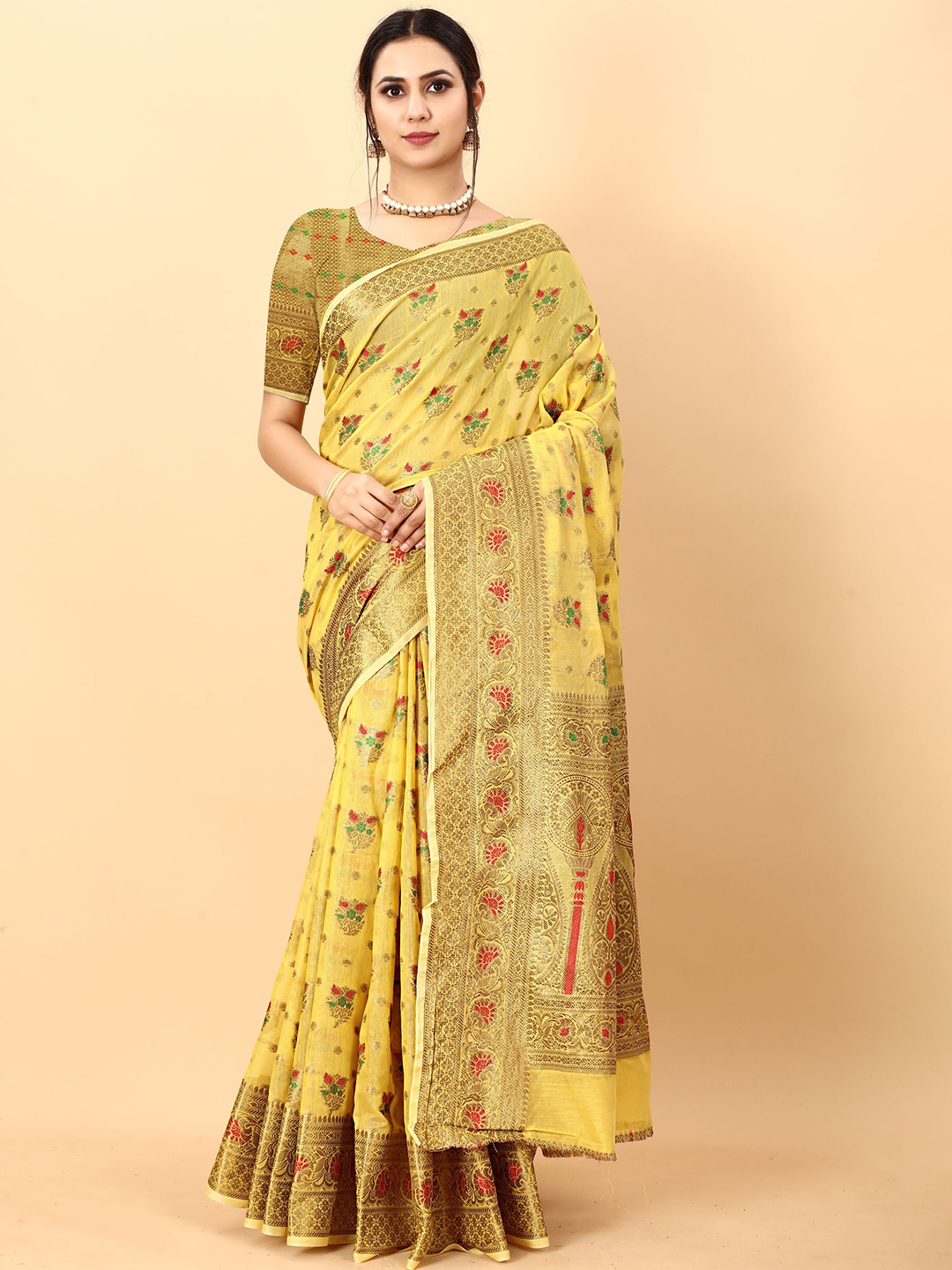

KALINI Floral Zari Banarasi Saree With Blouse Piece, Yellow
