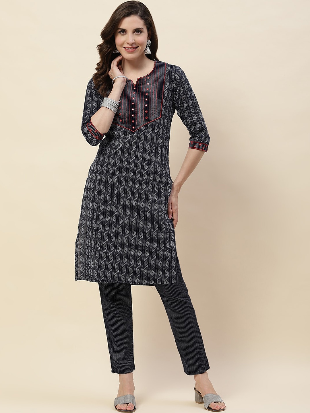 

Meena Bazaar Geometric Printed Notched Neck Straight Kurta with Trousers, Navy blue