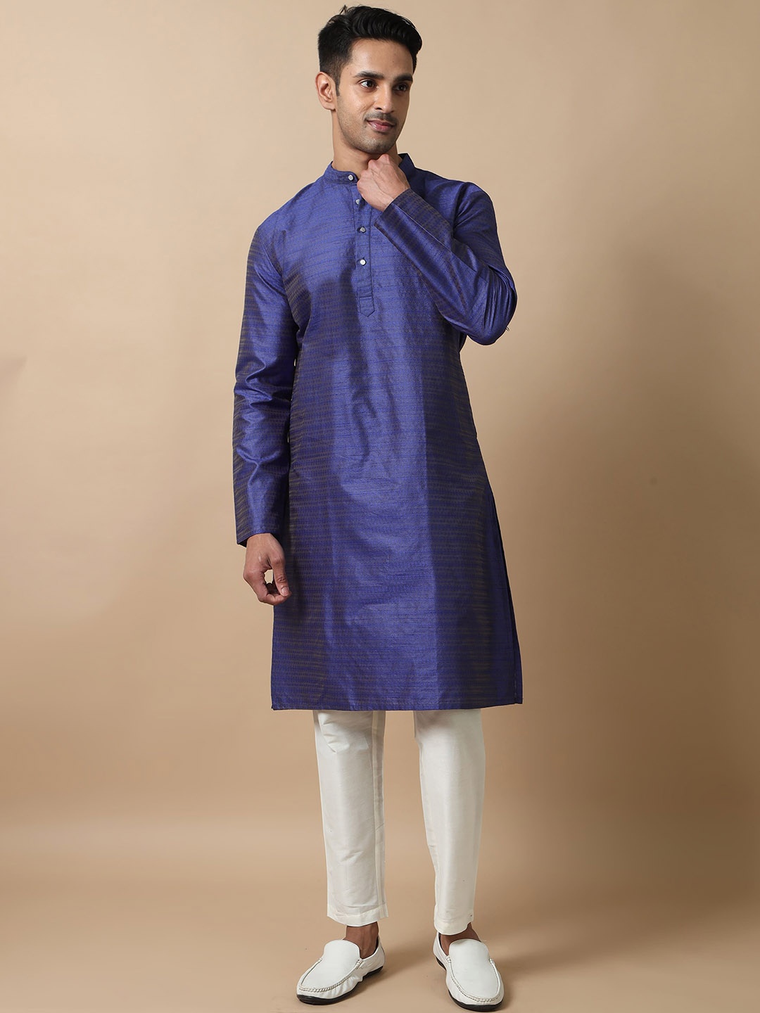

FILORI Self Design Ethnic Motif Festive Long Kurta, Navy blue