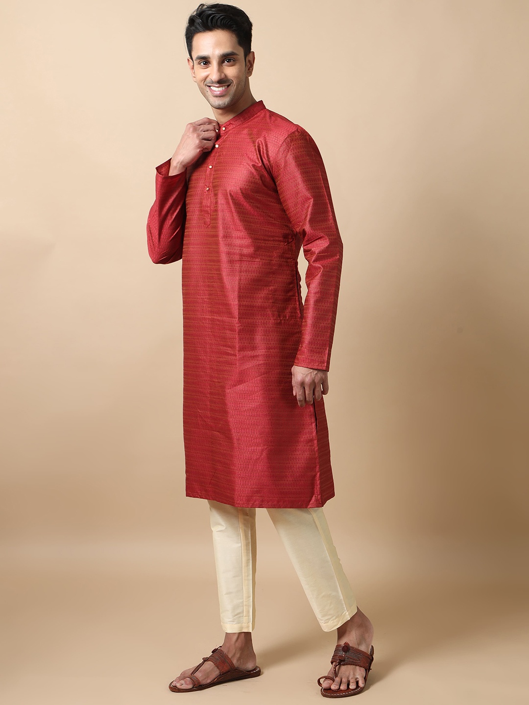 

FILORI Self Design Ethnic Motif Festive Long Kurta, Maroon