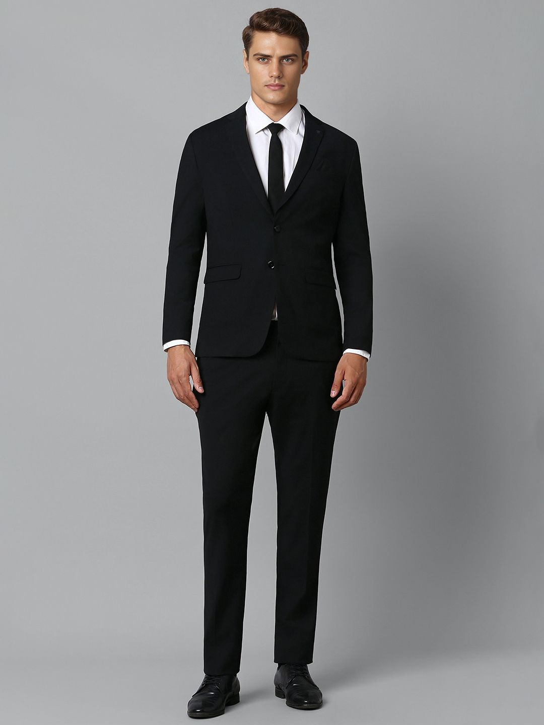 

Louis Philippe Single-Breasted 2-Piece Slim Fit Formal Suit, Black